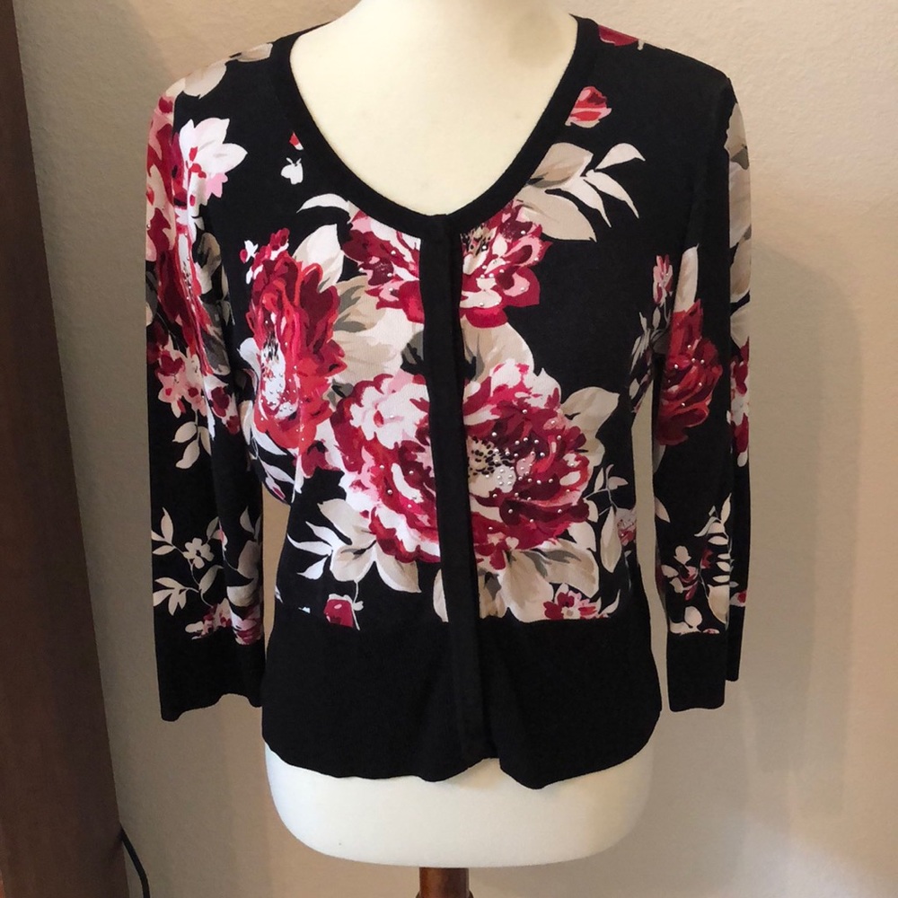 Dramatic WHBM Lightweight Sweater Cardigan